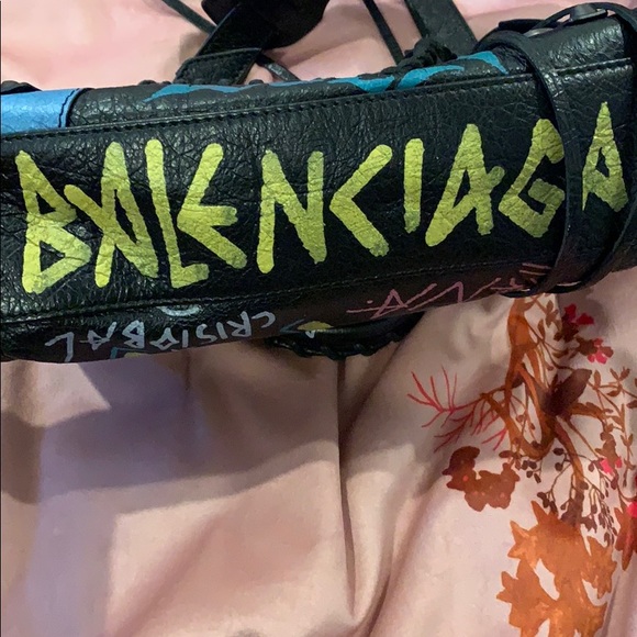 Making room - Picture 5 of 7